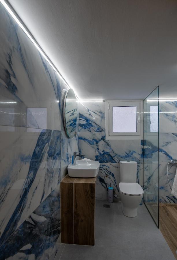 Max Blue Apartment, A Stay Like No Other Pire Dış mekan fotoğraf